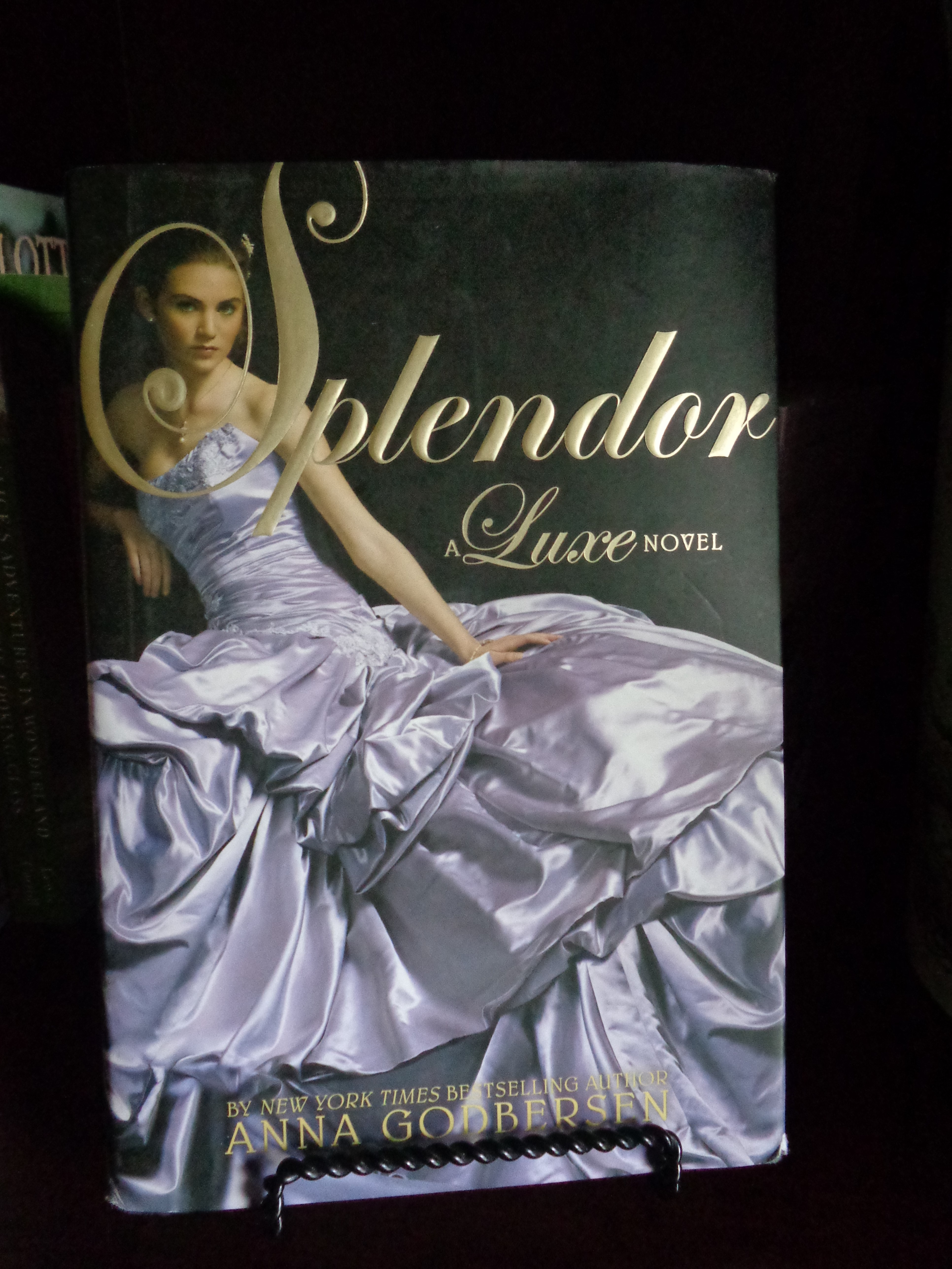 Book Review of “Splendor” by Anna Godbersen – The Book and Beauty Blog